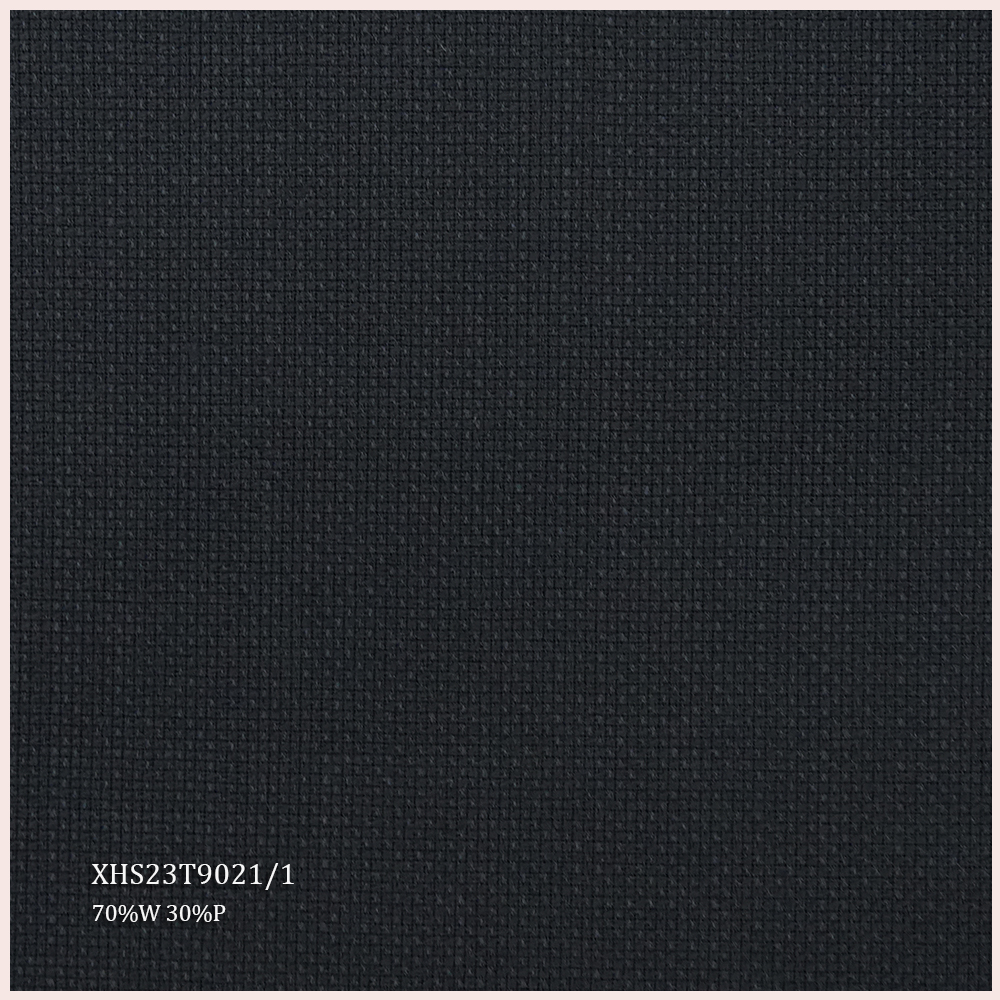 High-End Men's Luxury Italian Wool Suiting Fabric Worsted Merino Wool/Polyester Fabric for Elegant Suits