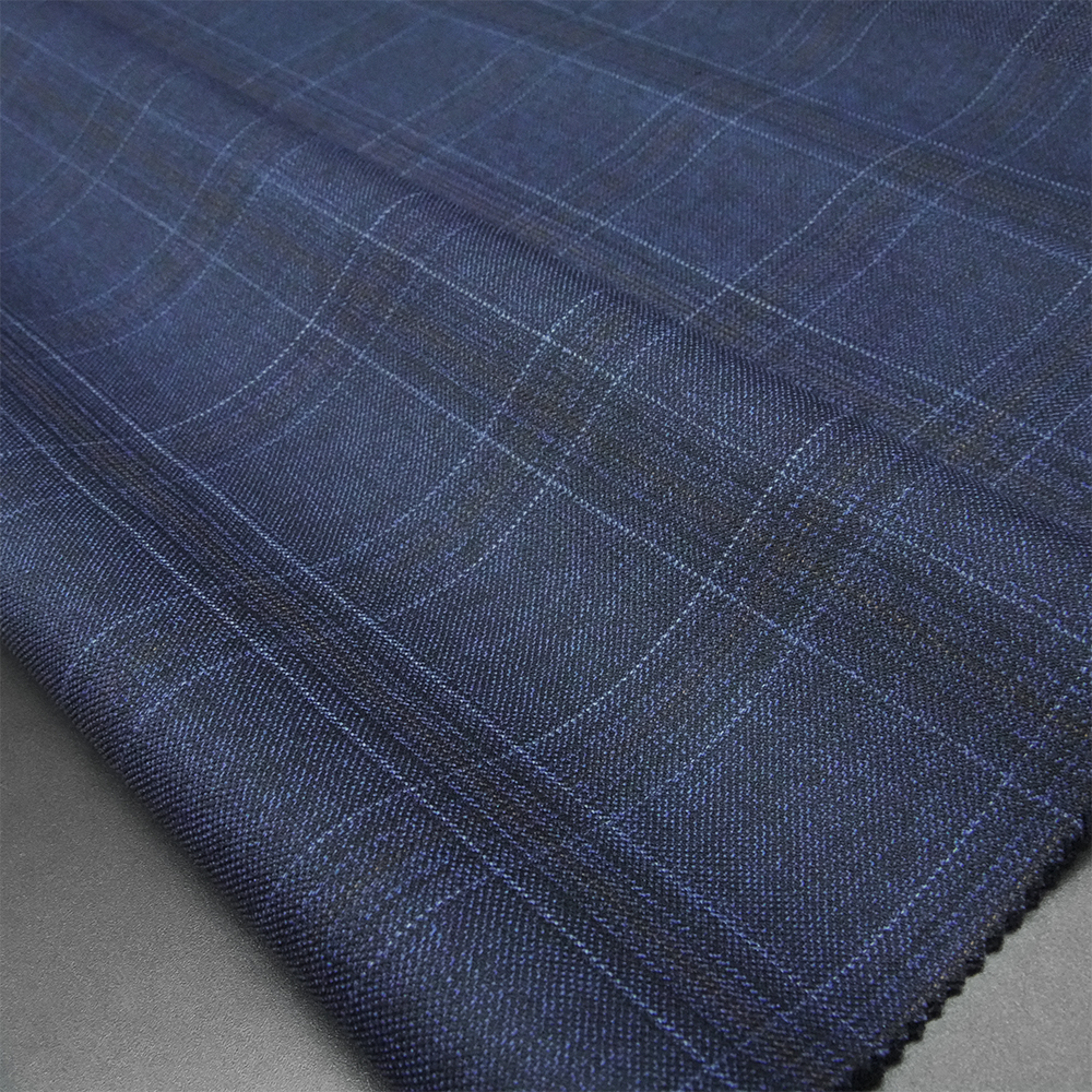 Luxury In Stock 70%W 30%P Blend Wool/Polyester Fabric Worsted Merino Wool Suiting Fabric for Men Suits Plaid